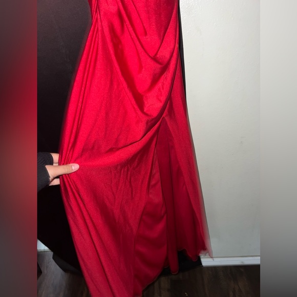 Worn once. Original size S, but stretchy enough to fit M. - Picture 3 of 4